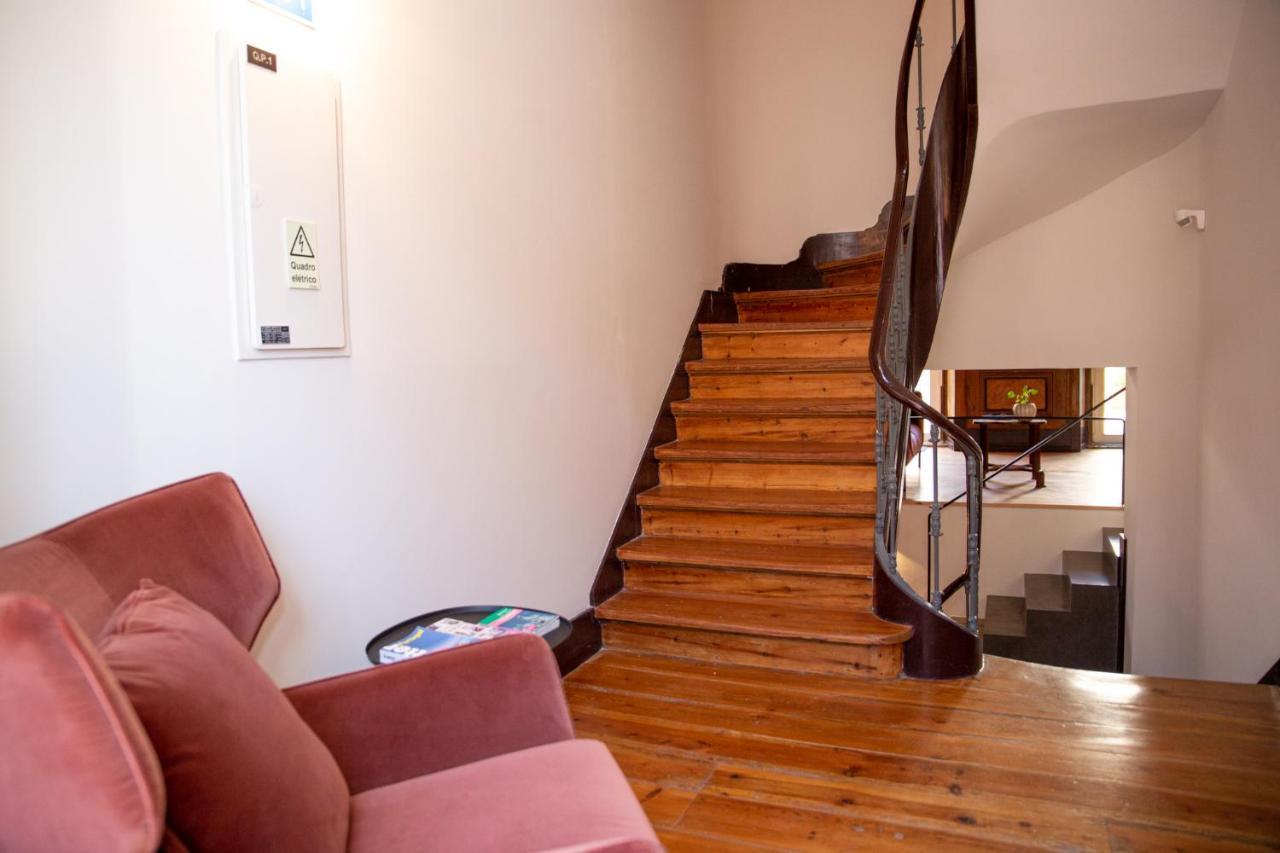 Casa Rene - Charming Apartments Almada Exterior photo