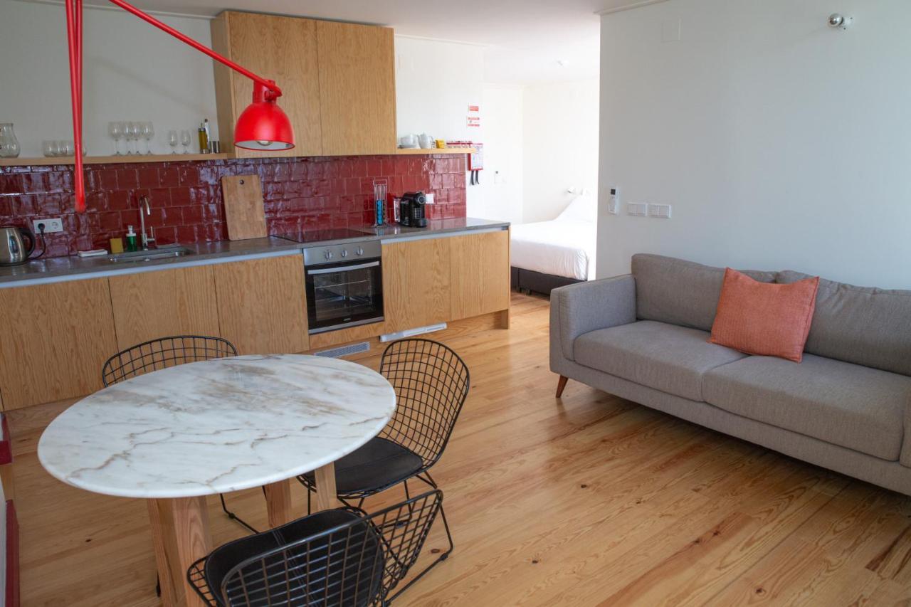 Casa Rene - Charming Apartments Almada Exterior photo